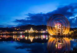 优秀作品：《东湖夜色》