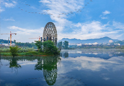 铜奖作品：《水上乐园》