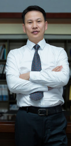 琨华集团董事长王和群