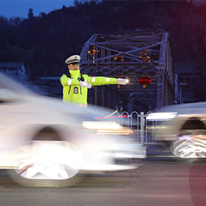 【新春走基层】交警的除夕