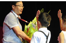 诺言铸成大爱的下岗职工董国光