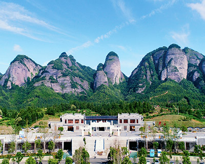 【&ldquo;疫&rdquo;后花开 迈向诗和远方】南武当：阳春三月 壮美丹霞风光邂逅十里桃花