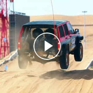 赛道飞驰扬激情 人车接力展风姿