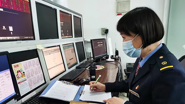 武昌站售票领班刘红的最后一个春运