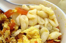 濒临失传的"面食八姑"