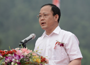 武昌船舶重工集团有限公司总经理助理王晓波致辞