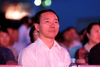 哈尔滨市委常委、副市长柳士发