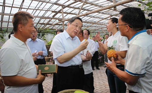 俞正声出席"同名村、心连心"活动