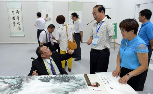 两岸残障人士职业技能交流展示活动在厦门举行