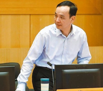 朱立伦将捐3个月薪水