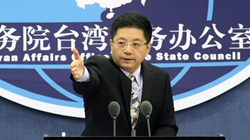 台当局拒核准两岸团圆机 国台办：台湾方面胆敢破坏两岸直航定成千古罪人