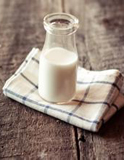 牛奶保质期和防腐剂有关系吗？