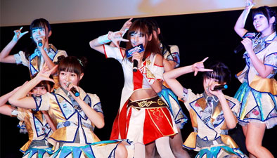 SNH48与虚拟少女隔空飚歌