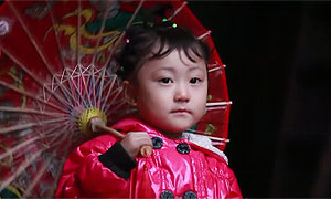 百部看四川：撑开油纸伞 相约一世情