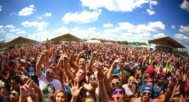 2016北京草莓音乐节回归 首次使用VR技术直播