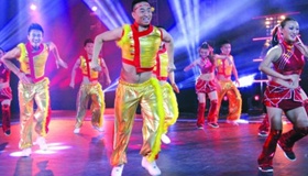 健身舞达人王广成