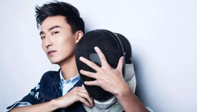 文艺型男饶子龙