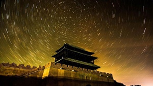 敦煌大漠璀璨星空宛如仙境