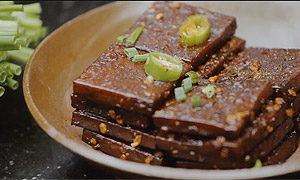 百部看四川：悠悠长江水 百年豆干香