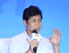 医药保健委员会主任孙良迎在高峰对话发言