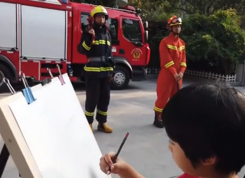&ldquo;消防寶貝&rdquo;畫消防