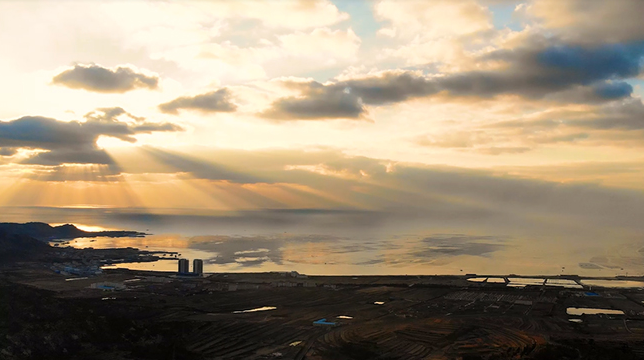 威海西霞口：冬日海岛日出美如画