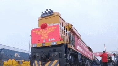 &ldquo;上合示范区-老挝万象&rdquo;国际班列开行