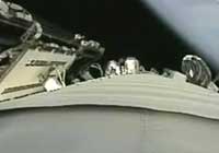 神舟十號飛船推進艙外的視頻截圖
