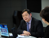 沈智良解答主持人问题