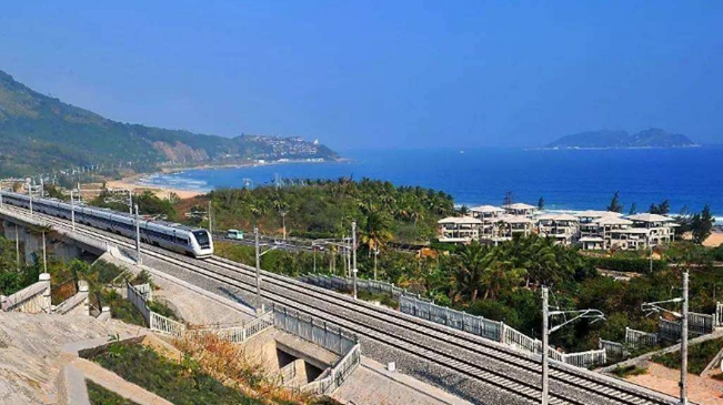 海南環島高鐵今起實施新列車運行圖