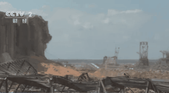 黎巴嫩貝魯特爆炸現場留下43米深坑