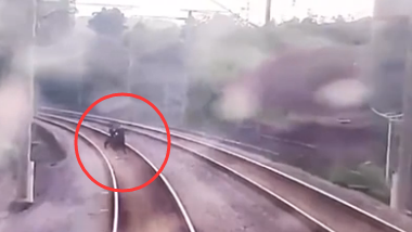 廣西欽州：兩少年為拍視頻進入鐵軌逼停動車 被拘留