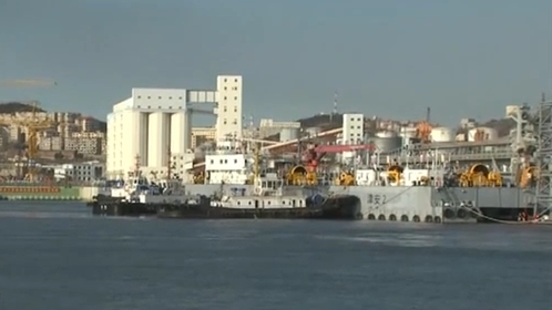 大连湾海底隧道首节沉管昨天开始安装