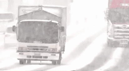 日本：局部降雪量创纪录 新干线一度停运