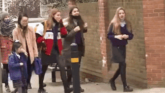 英国：英格兰地区防疫措施逐步放松 学生返校