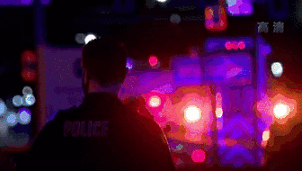 美国弗吉尼亚州发生枪击事件致2死8伤：警方在街道巡逻时听到多声枪响