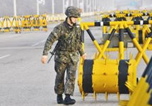 开城工业园区最后一批韩方人员回国