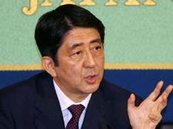 安倍政权右倾言行引俄韩担忧和不满