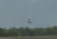 美国飞行表演出意外机毁人亡