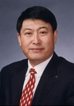 王振国：首届“中国十大杰出青年“、北京振国肿瘤研究中心主任