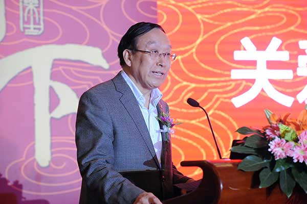 中国老龄事业发展基金会理事长李宝库发表主题演讲