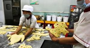 【新华图视】“土月饼”迎中秋