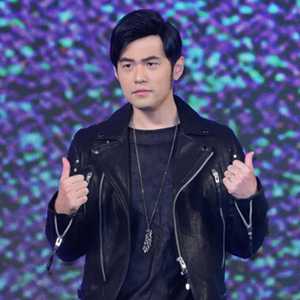 [娱乐头条]周杰伦揭秘女儿英文名