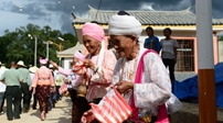 云南：地震灾区群众开始大规模搬迁新居