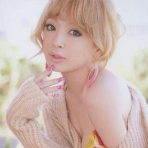 滨崎步婚变传闻后再患肺炎