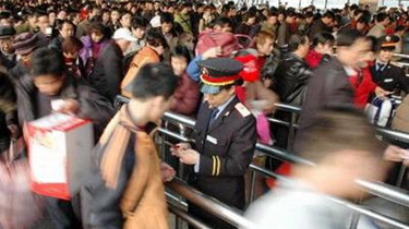 春運第三天 鐵路客流迅速攀升