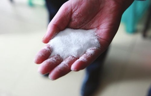 工业盐假冒食盐 700多吨流入市场