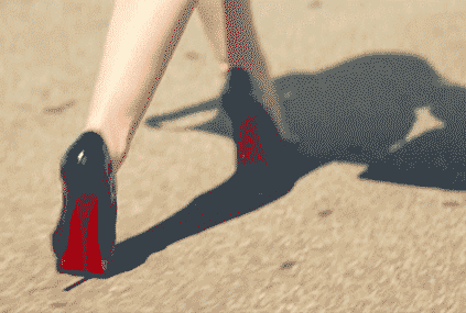 加拿大：雇主强制女员工穿高跟鞋上班将成历史