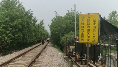 南京公安提醒 別去“愛情隧道”湊熱鬧