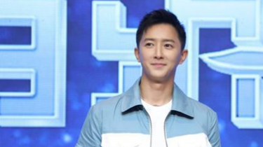 韩庚《解码游戏》挑战危险动作戏 高空吊威亚惹母亲心疼落泪